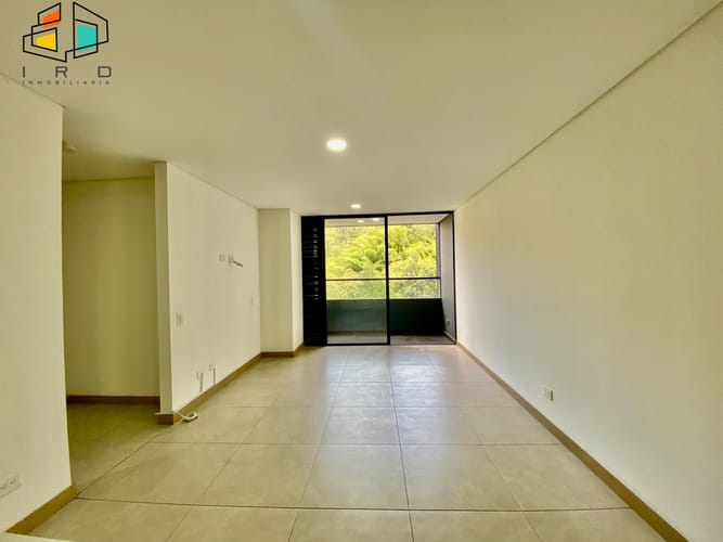 Apartamento de 2 alcobas en arriendo en Asomadera No.2, Medellín, 65 m² · foto 10 de 24