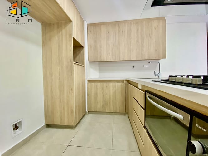Apartamento de 2 alcobas en arriendo en Asomadera No.2, Medellín, 65 m² · foto 7 de 24