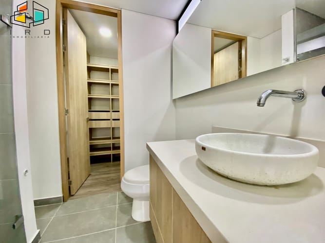 Apartamento de 2 alcobas en arriendo en Asomadera No.2, Medellín, 65 m² · foto 16 de 24