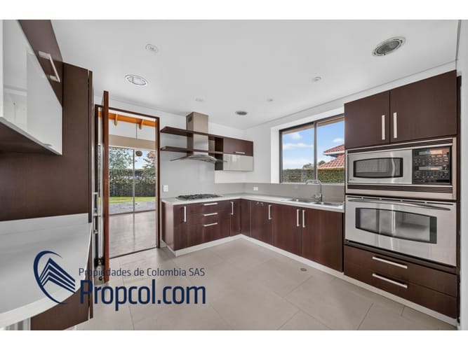 Casa de 4 alcobas en venta en Pueblo Viejo, Cota, 319 m² · foto 5 de 20