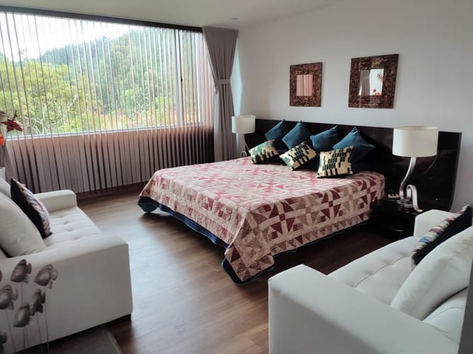 Casa de 3 alcobas en venta en Las Palmas, Envigado, 1330 m² · foto 11 de 18