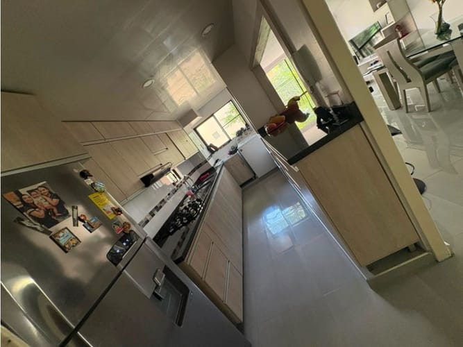 Apartamento de 3 alcobas en venta en La Hacienda, Cali, 100 m² · foto 2 de 11