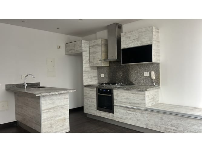 Apartaestudio en venta en Chico Norte, Bogotá, 36 m² · foto 14 de 17