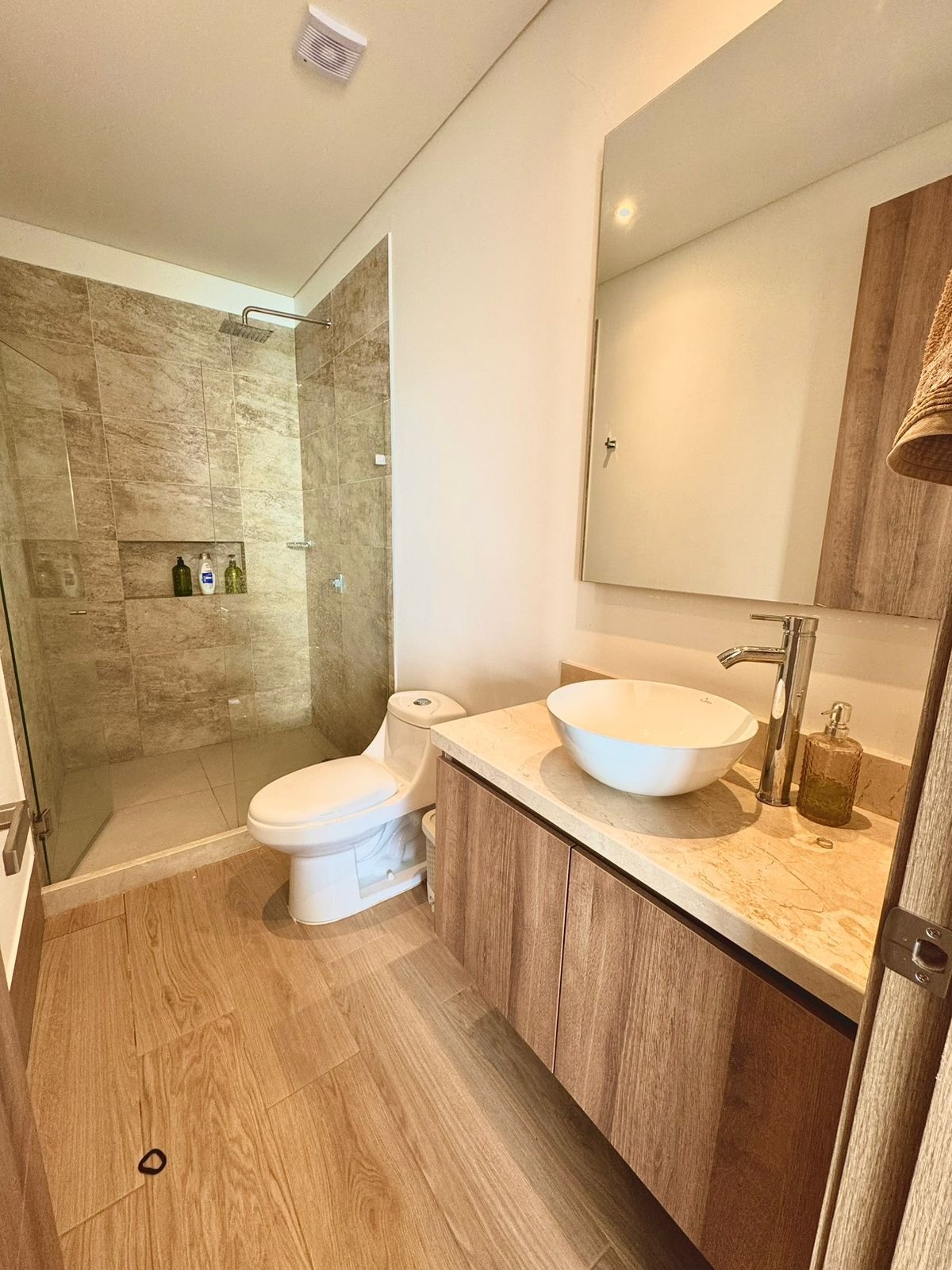 Apartamento en arriendo en Bocagrande, Cartagena · foto 22 de 24