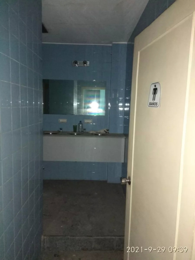 Alquiler De Local En Avenida 18 De Julio 386 Metros Cuadrados · Foto 12