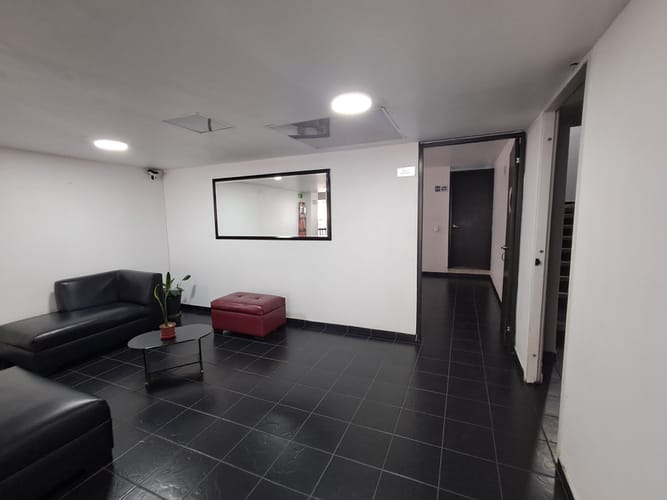 Apartaestudio en venta en Chapinero Central, Bogotá, 27 m² · foto 7 de 13