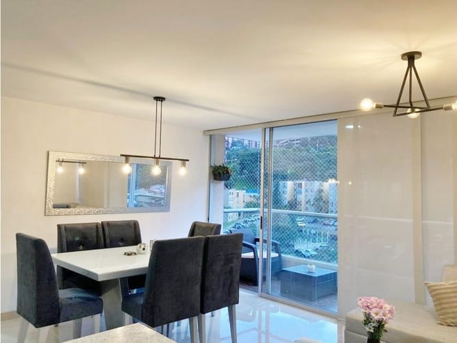 Apartamento de 2 alcobas en arriendo en Vía Las Palmas, Medellín, 68 m² · foto 2 de 12