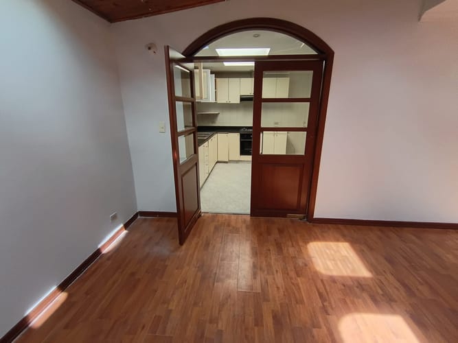 Casa de 5 alcobas en venta en Cedro Golf, Bogotá, 199 m² · foto 11 de 24