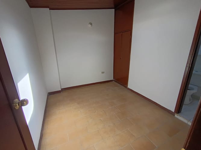 Casa de 5 alcobas en venta en Cedro Golf, Bogotá, 199 m² · foto 16 de 24