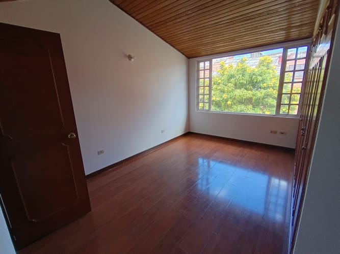 Casa de 5 alcobas en venta en Cedro Golf, Bogotá, 199 m² · foto 22 de 24