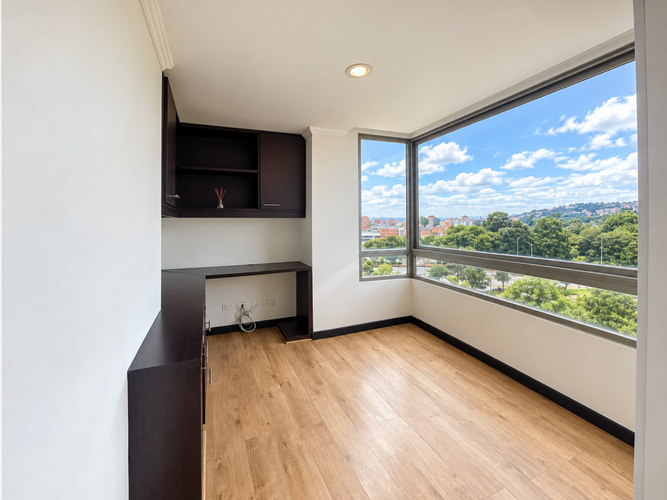 Apartamento de 3 alcobas en arriendo en Santa Rosa, Bogotá, 199 m² · foto 5 de 24