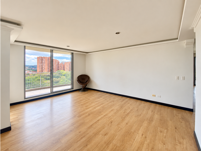 Apartamento de 3 alcobas en arriendo en Santa Rosa, Bogotá, 199 m² · foto 6 de 24