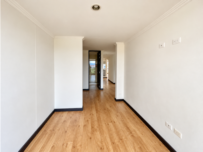 Apartamento de 3 alcobas en arriendo en Santa Rosa, Bogotá, 199 m² · foto 15 de 24