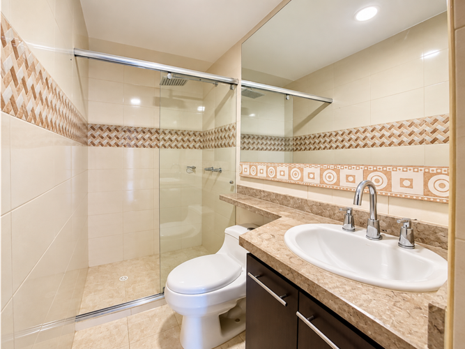 Apartamento de 3 alcobas en arriendo en Santa Rosa, Bogotá, 199 m² · foto 16 de 24