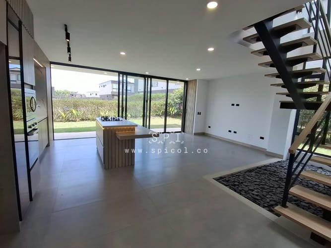 Casa de 3 alcobas en venta en Llano Grande, Rionegro, 181 m² · foto 3 de 24