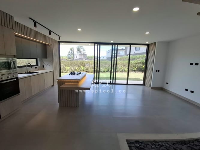 Casa de 3 alcobas en venta en Llano Grande, Rionegro, 181 m² · foto 5 de 24