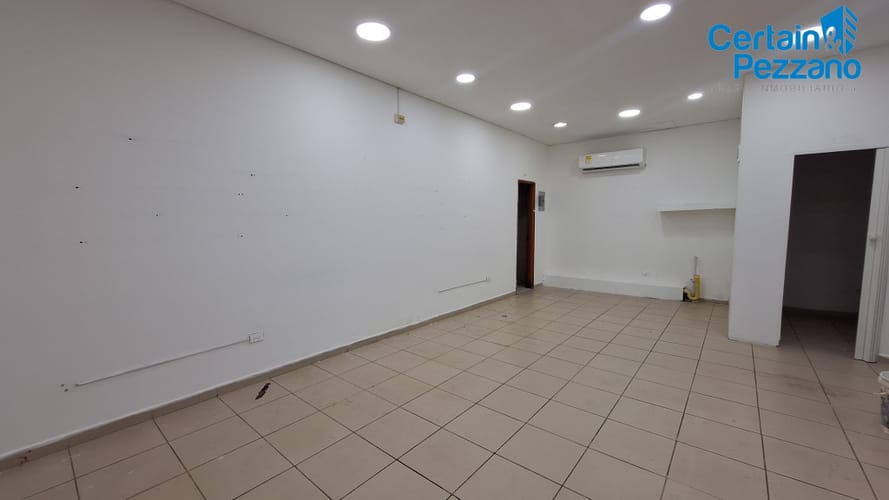 Local en arriendo en La Matuna, Cartagena, 55 m² · foto 2 de 10