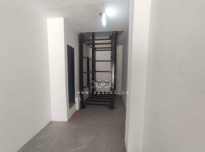 Bodega en arriendo en Santa Maria La Nueva, Itagüí, 550 m² · foto 8 de 19