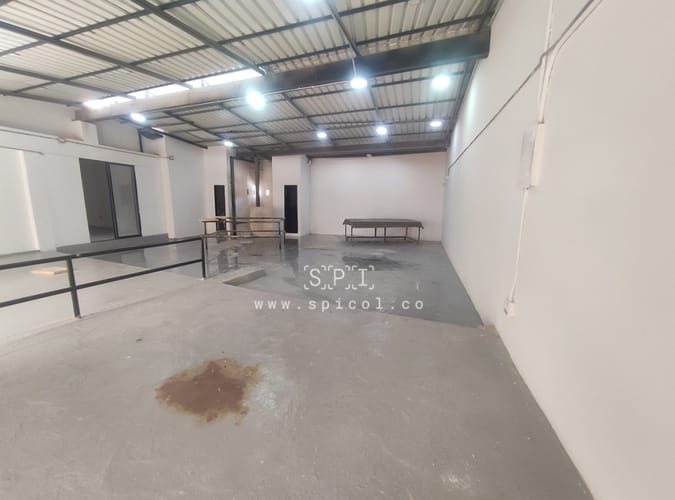 Bodega en arriendo en Santa Maria La Nueva, Itagüí, 550 m² · foto 16 de 19