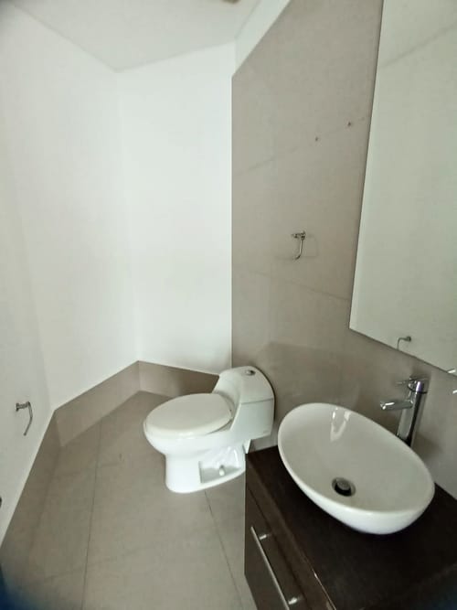 Oficina en arriendo en Bocagrande, Cartagena, 86 m² · foto 8 de 8