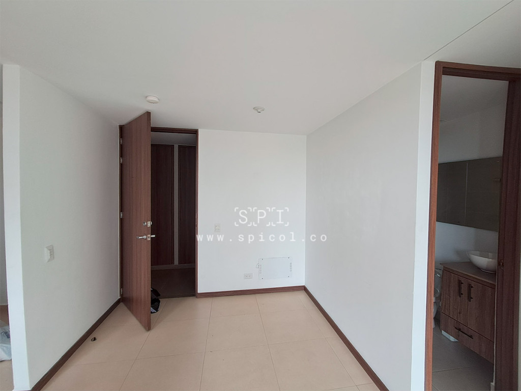 Apartamento en arriendo en Centro, Rionegro · foto 4 de 10