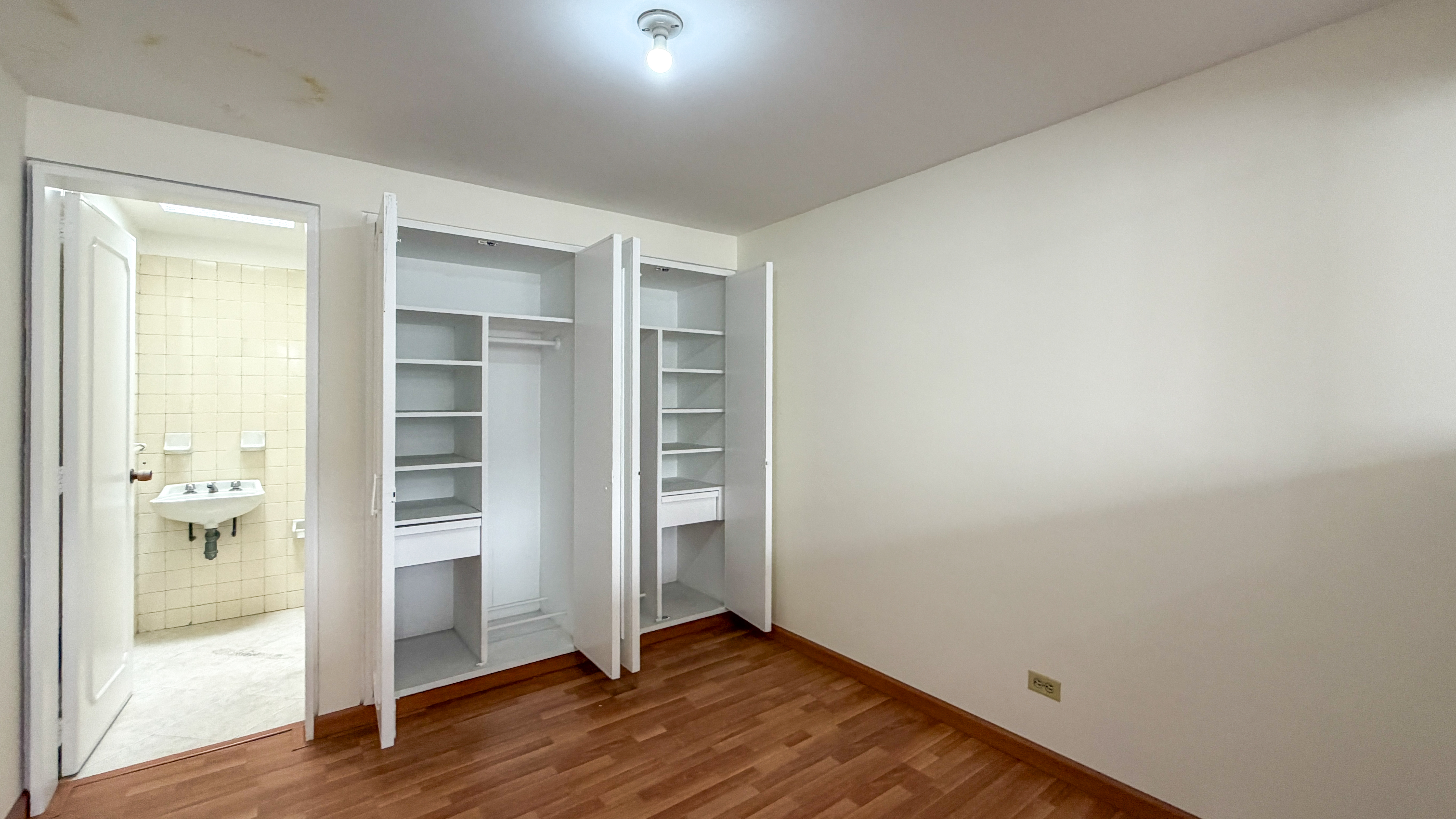 Apartamento en venta en Santa Barbara, Bogotá · foto 8 de 19