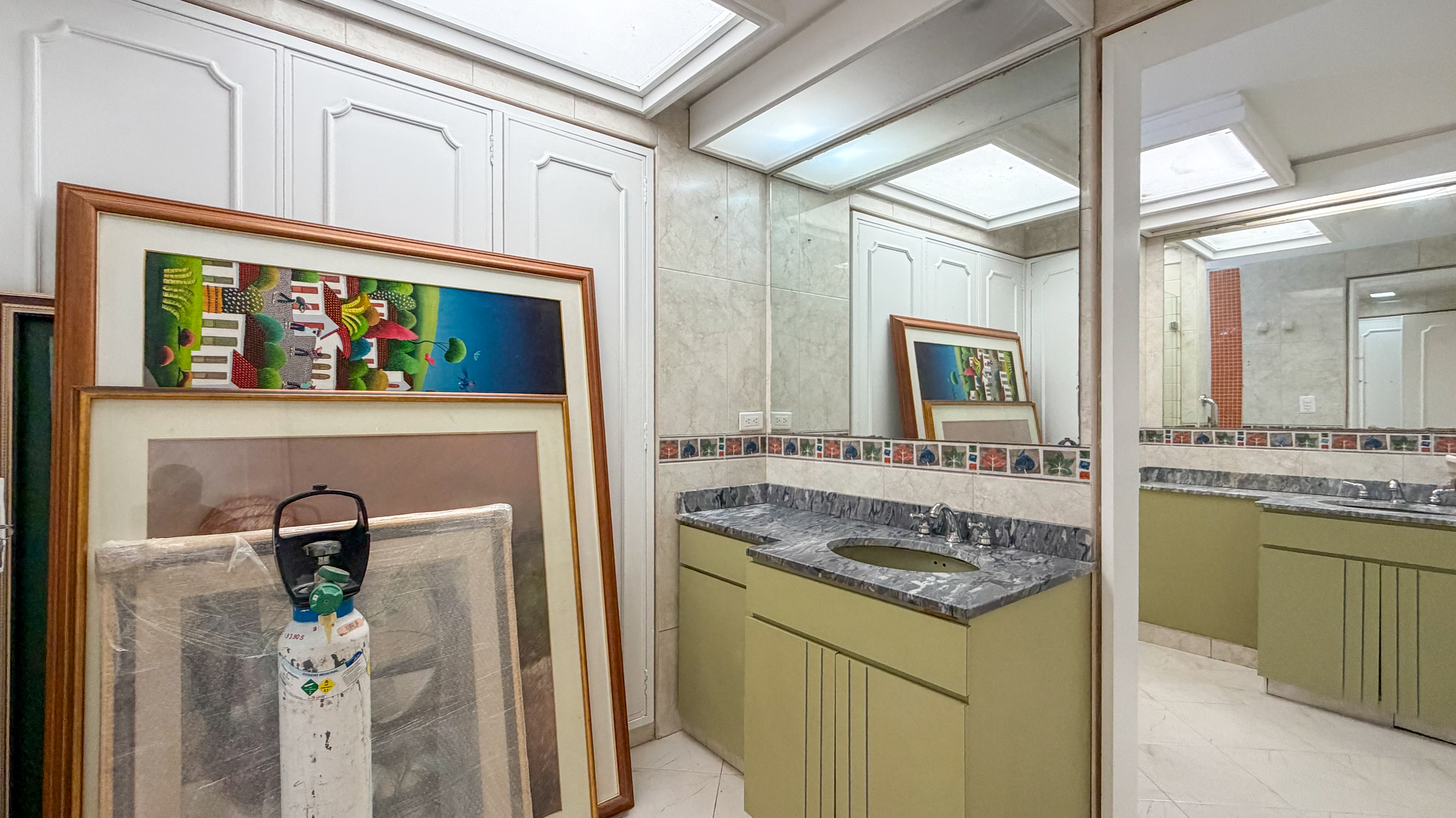 Apartamento en venta en Santa Barbara, Bogotá · foto 9 de 19