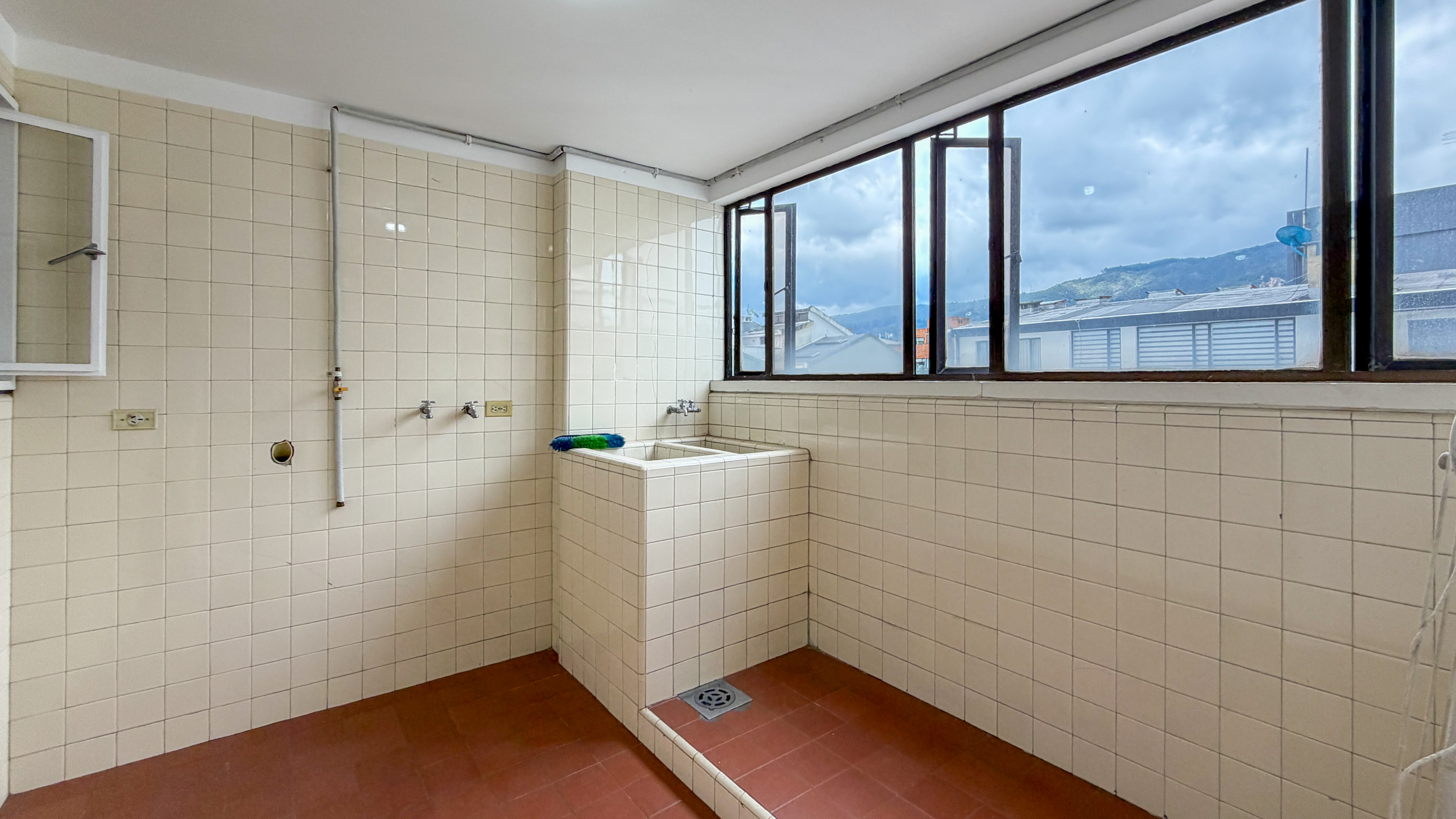 Apartamento en venta en Santa Barbara, Bogotá · foto 16 de 19