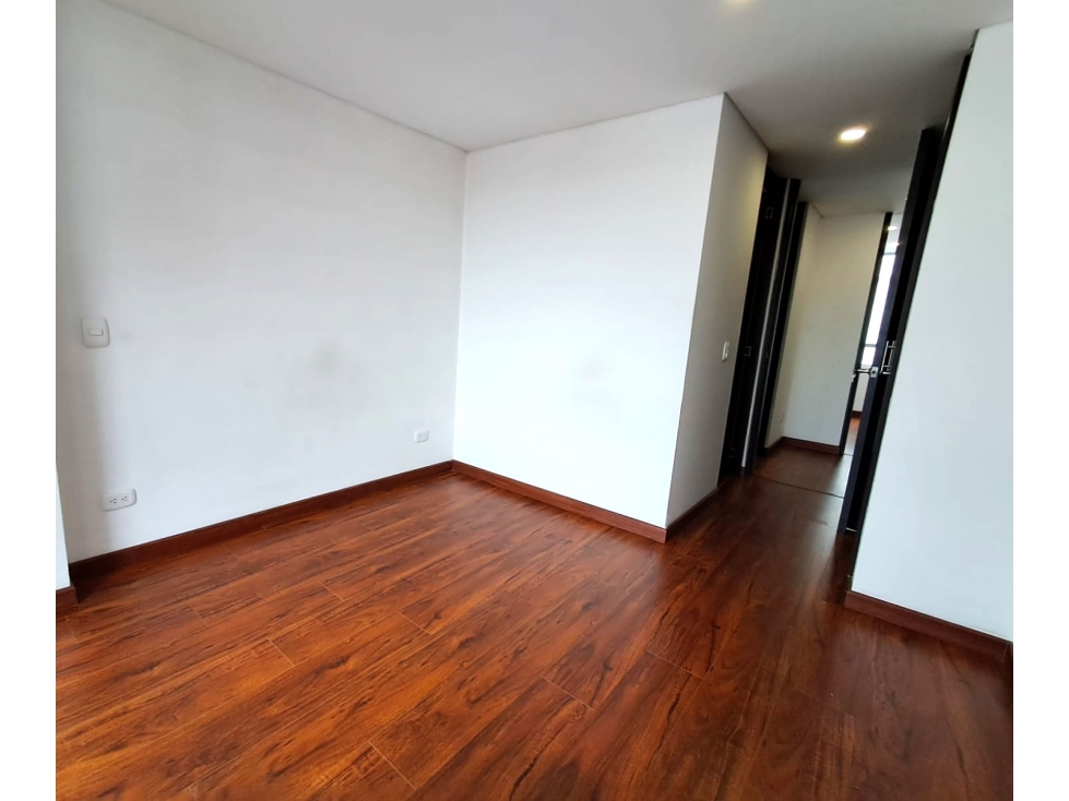 Apartamento en venta en Fontibon, Bogotá · foto 7 de 12