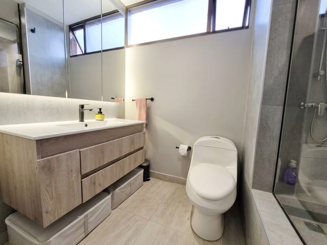 Apartamento de 3 alcobas en venta en La Carolina, Bogotá, 140 m² · foto 10 de 14
