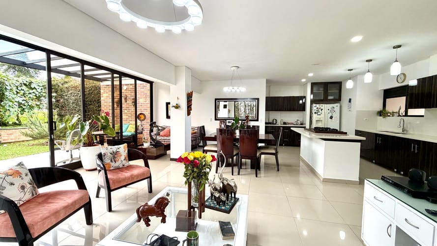 Casa de 3 alcobas en venta en El Retiro, 270 m² · foto 5 de 23