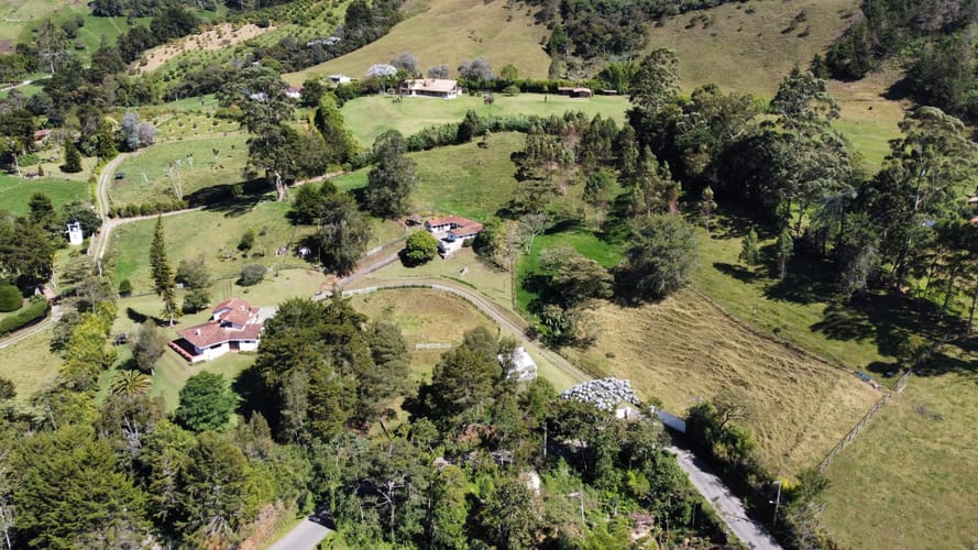 Casa de 4 alcobas en venta en La Ceja, 250 m² · foto 4 de 24