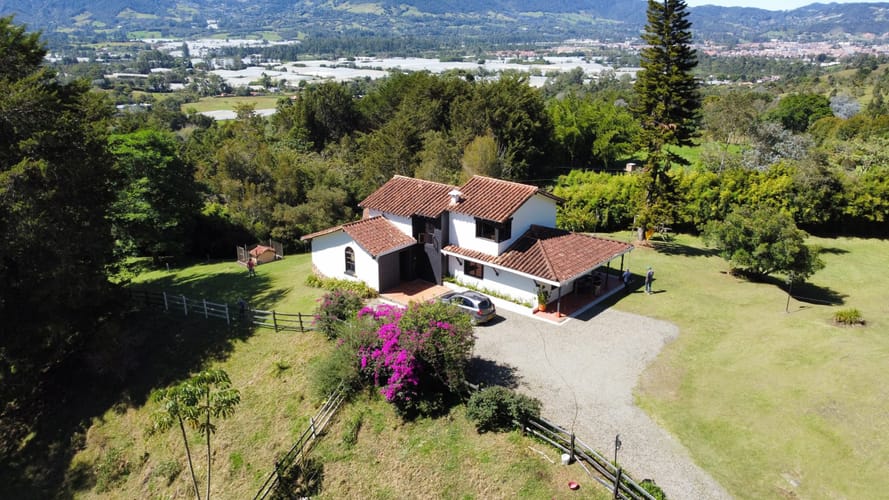 Casa de 4 alcobas en venta en La Ceja, 250 m² · foto 9 de 24