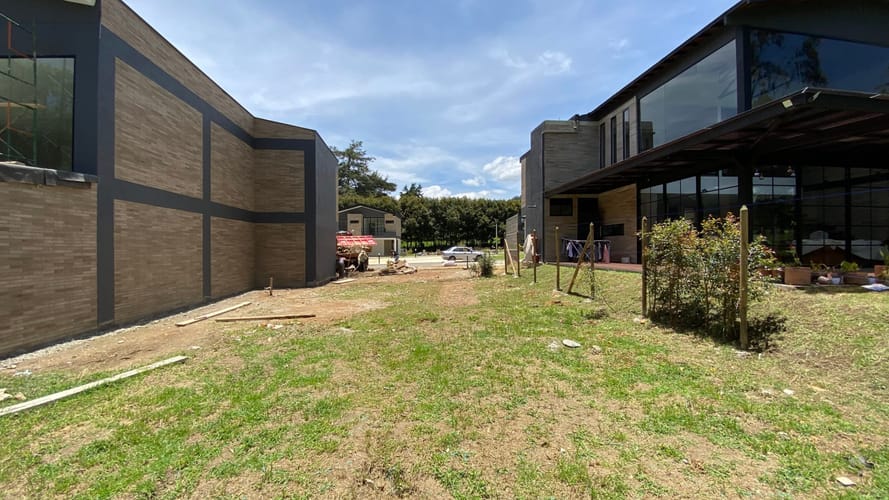 Lote en venta en Pontezuela, Rionegro, 310 m² · foto 2 de 15