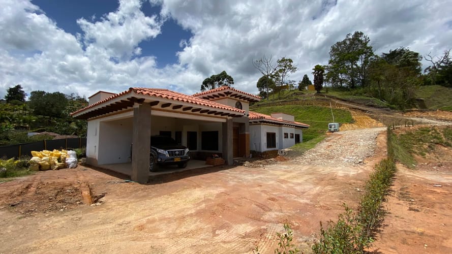 Casa de 4 alcobas en venta en Santa Rita, El Carmen de Viboral, 410 m² · foto 6 de 22