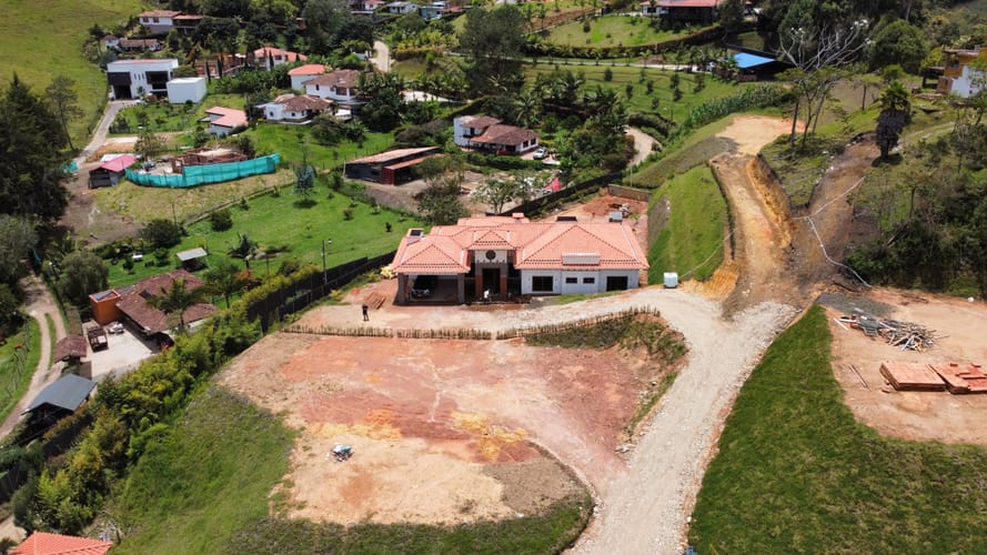 Casa de 4 alcobas en venta en Santa Rita, El Carmen de Viboral, 410 m² · foto 7 de 22