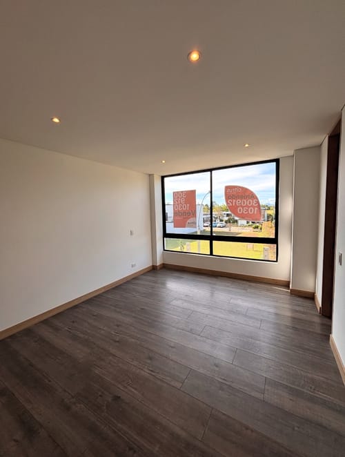 Casa de 3 alcobas en venta en Llano Grande, Rionegro, 250 m² · foto 6 de 11