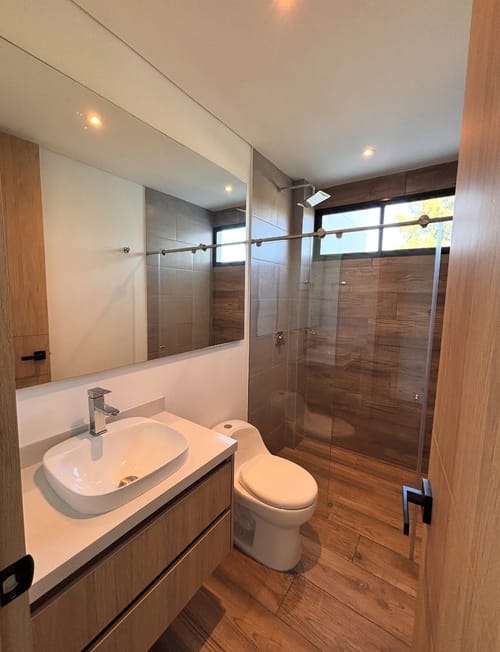 Casa de 3 alcobas en venta en Llano Grande, Rionegro, 250 m² · foto 8 de 11