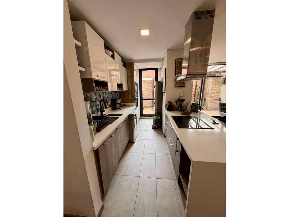 Apartamento en venta en Cedritos, Bogotá · foto 4 de 13