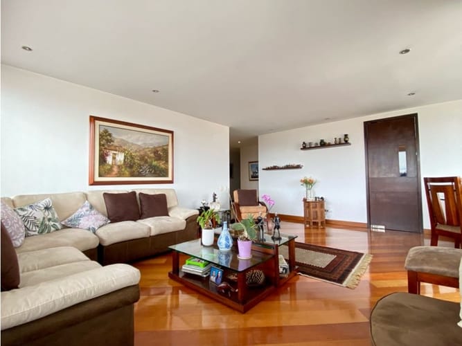 Apartamento en venta en Bella Suiza, Bogotá · foto 3 de 23