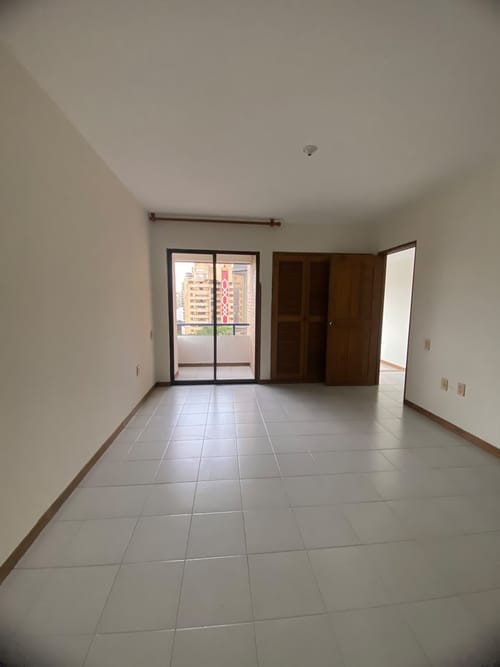 Apartamento de 3 alcobas en venta en Cabecera Del Llano, Bucaramanga, 142 m² · foto 8 de 12