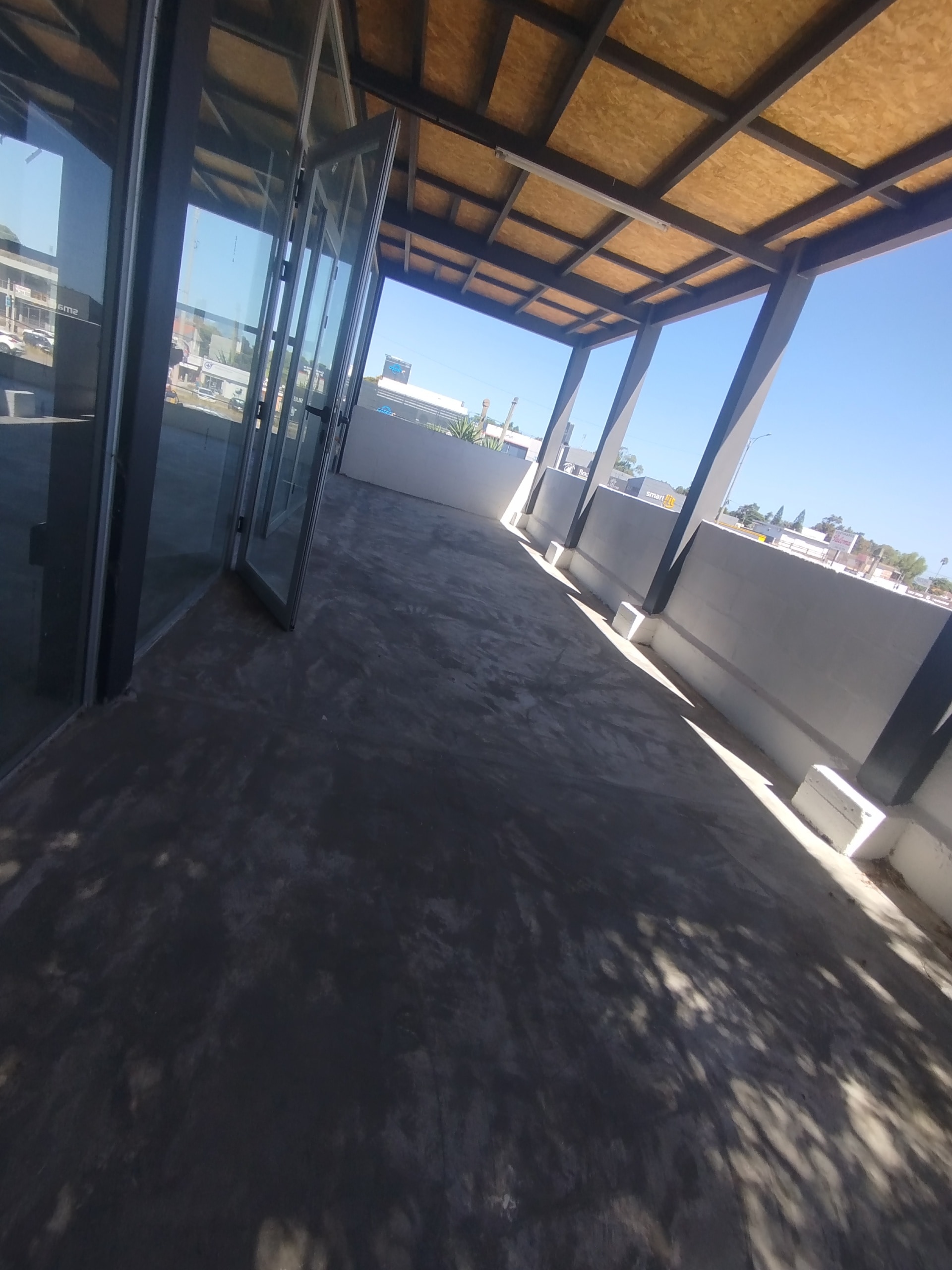 Local Comercial en alquiler ubicado en Ciudad de la costa · Foto 2