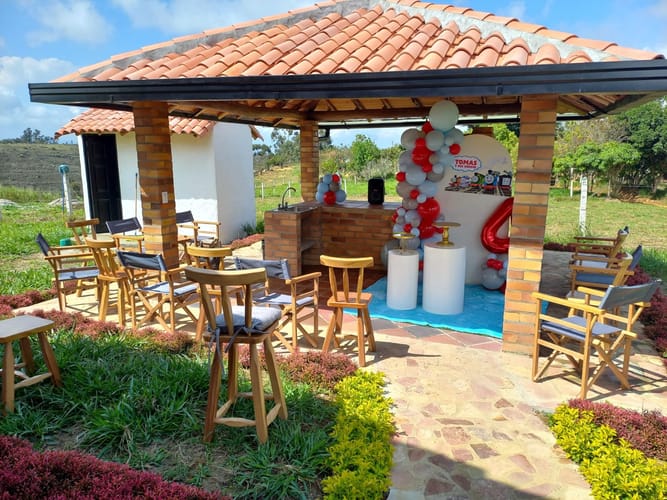 Casa de 4 alcobas en venta en Mesa De Los Santos, Piedecuesta · foto 5 de 15