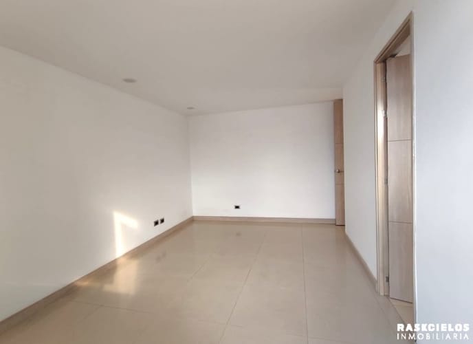 Apartamento de 2 alcobas en arriendo en Los Balsos, Medellín, 90 m² · foto 6 de 12