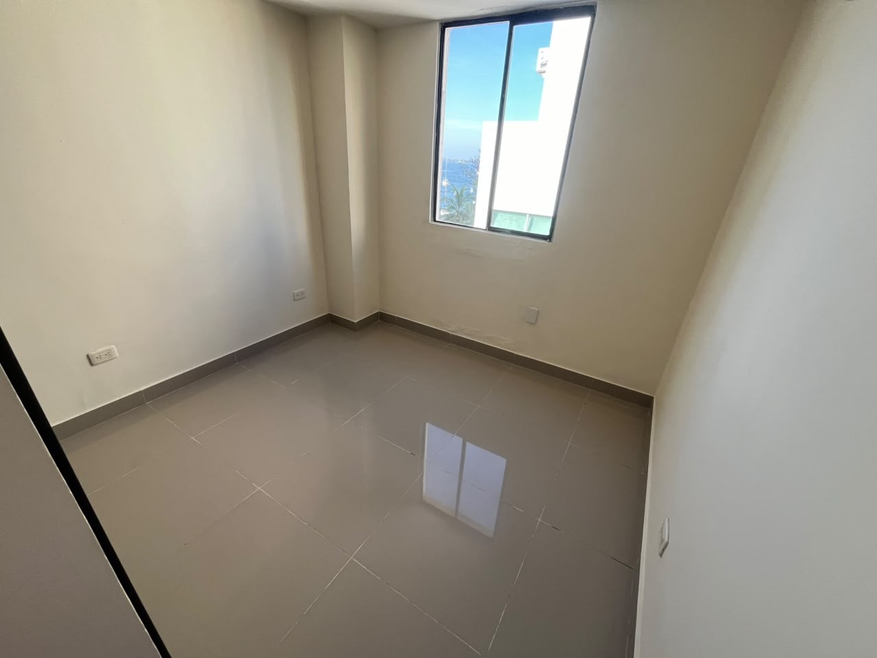 Apartamento en arriendo en Manga, Cartagena · foto 7 de 24