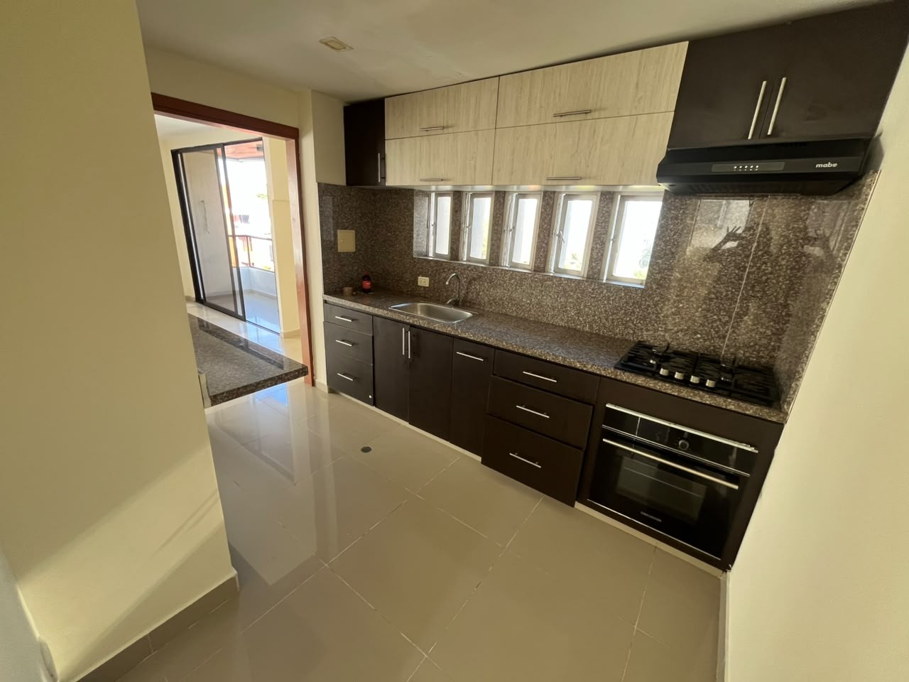 Apartamento en arriendo en Manga, Cartagena · foto 3 de 24