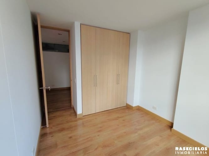 Apartamento de 3 alcobas en arriendo en El Poblado, Medellín · foto 9 de 14