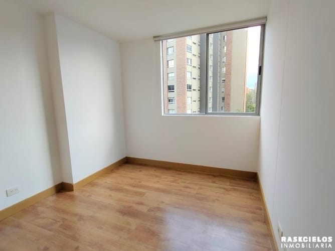 Apartamento de 3 alcobas en arriendo en El Poblado, Medellín · foto 10 de 14