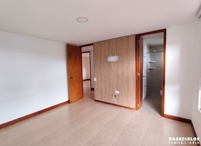 Apartamento de 3 alcobas en arriendo en Los Balsos, Medellín, 106 m² · foto 7 de 11