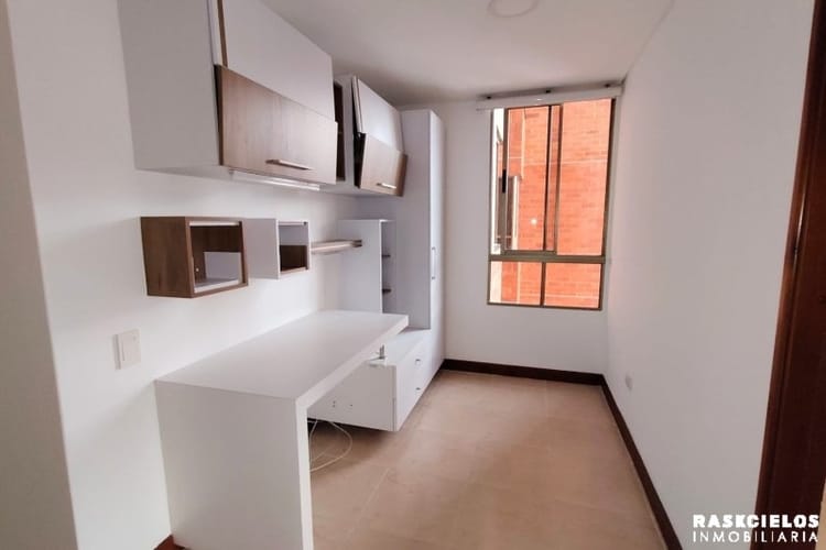 Apartamento de 3 alcobas en arriendo en Los Balsos, Medellín, 106 m² · foto 10 de 11
